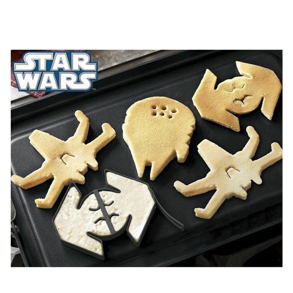 William Sonoma Kitchen Star Wars Metal Pancake
Molds Full Set of 6
